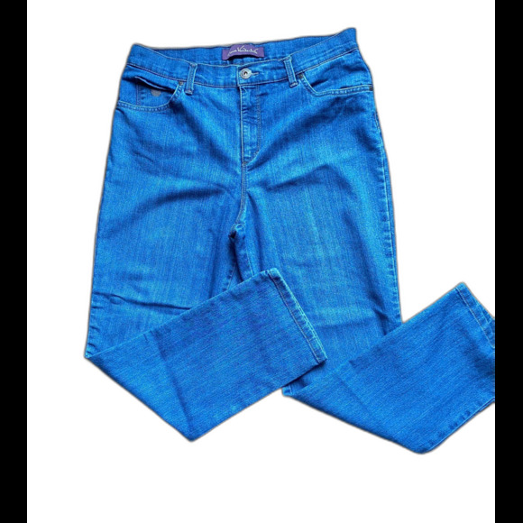 Gloria Vanderbilt Size 12 Short Denim Jeans Relaxed Fit Distressed Look - Picture 1 of 10